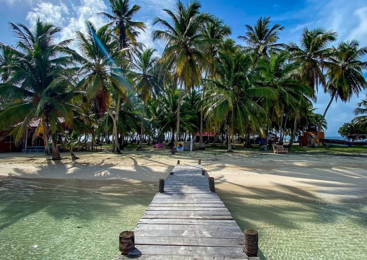 san-blas-helicopter-tour-004 A dock in San Blas.